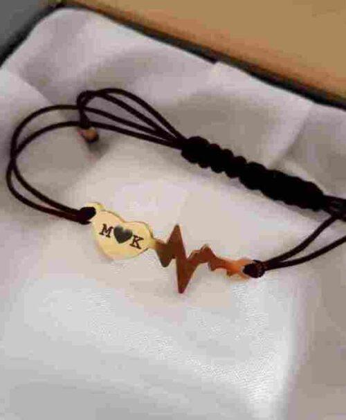 Bracelet doré personnalisé avec lettres - Image 2
