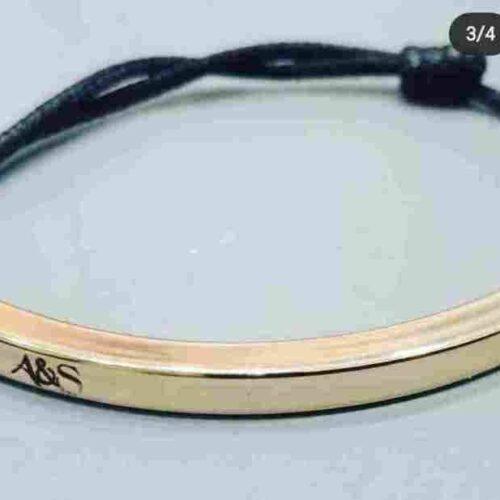 Bracelet doré personnalisé barre